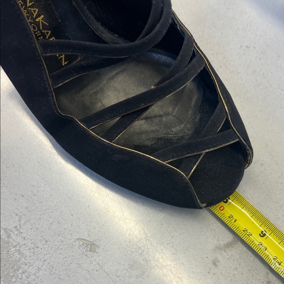 Elegant Black Women's Heels - Picture 9 of 10